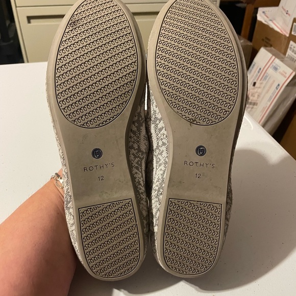 Rothy’s Ivory Grey Snake Loafer EUC Size 12 - Picture 3 of 4